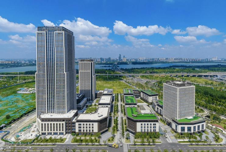 扬州软件园一期南区冲刺收官，预计8月底建成赋能软件开发新生态